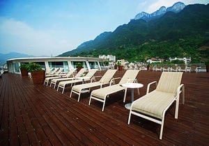 President No.6 cruise ship sun deck