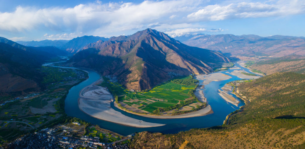 The First Bend of Yangtze River