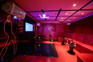 yangtze river cruise ship Karaoke Room