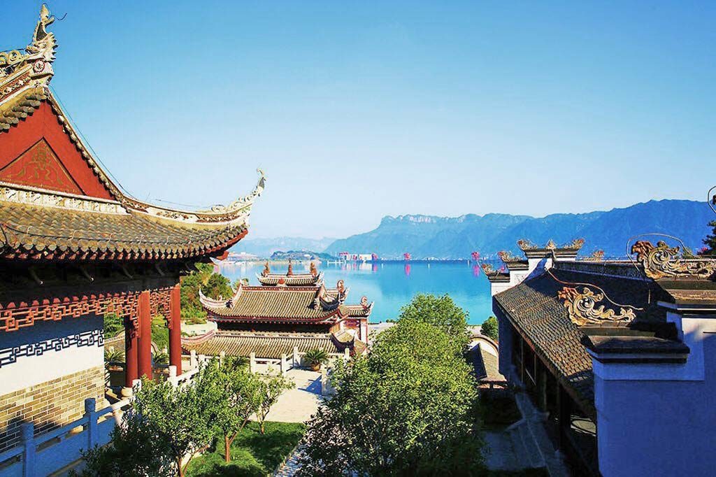 Quyuan Temple