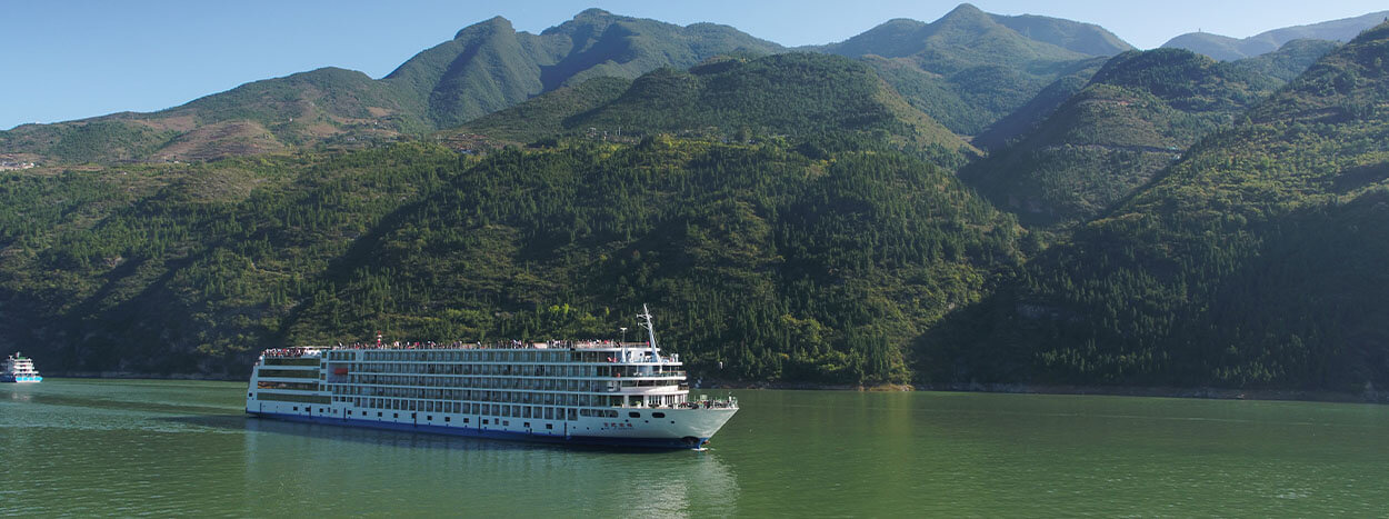 https://www.yangtze.com/wp-content/uploads/2020/04/cruise-guide-banner-1250.jpg